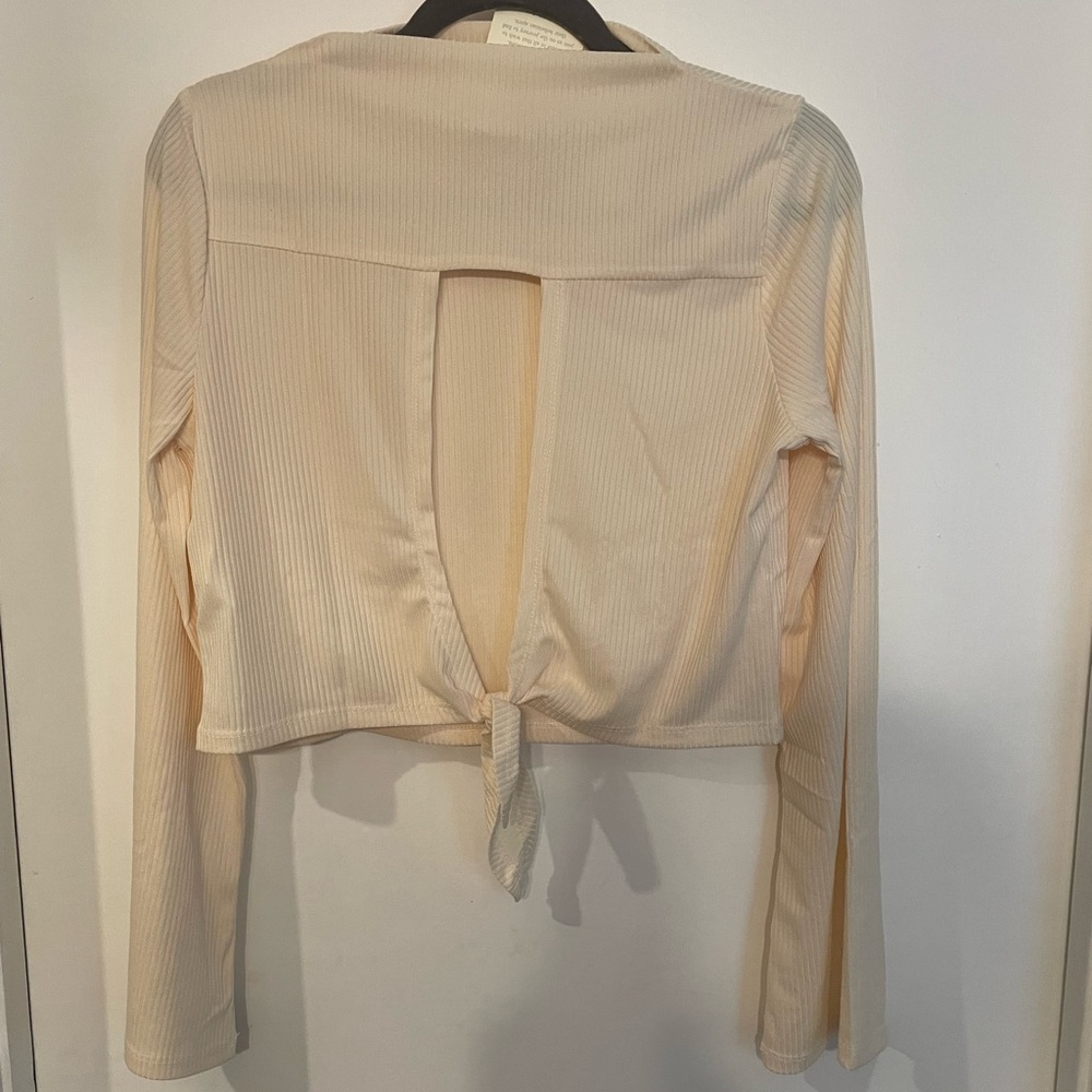 NWT Band Of The Free AVRIL CREAM MOCK NECK CROP TOP Long flowing Bell Sleeves - Picture 4 of 6